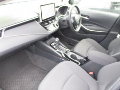 �J���[���c�[�����O�@�V�����Îԁ@R4�N10����ϲ��݂�ʲ��د�޼��т����ǂ��1.8L�ݼ��&CVT�̔R���WLTC29.3km/L�Ɍ������ٸ�ڰ�ނ�G�ɂ́���ذ����پ��TV&�ޯ���ׁ�T���è�ݽ(ڰ�ް�ٰ��)��LEDͯ��ײā����AC�����ذ&�߯�����ā����Ĳ�ETC����ײ�޼���׽�Ȃǂ̂ق���߼�݂́�10.5����ި���ڲ�Ȃǂ𑕔�!