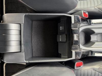 �J���[���c�[�����O�@�V�����Îԁ@��174����449cm��3���ްܺ�ݡR4�N10����ϲ��݂�ʲ��د�޼��т����ǂ��1.8L�ݼ��&CVT�ŔR��27.3km/L�Ɍ��㡍ŏ㋉��ڰ�ނŁ�T���è�ݽ(ڰ�ް�ٰ��)��LEDͯ��ײā���ʰ�ڻް��ā�17�����Ё�ү����������ذ&�߯�����ā����AC���ޯ���ׁ�ETC�����ں�ق���߼�݂́�10.5�������پ��TV�t���