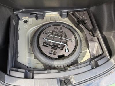 �J���[���c�[�����O�@�V�����Îԁ@��174����449cm��3���ް���ޡR4�N10����ϲ��݂�ʲ��د�޼��т����ǂ��1.8L�ݼ��&CVT�ŔR��27.3km/L�Ɍ��㡍ŏ㋉��ڰ�ނŁ�8�������پ��TV���ޯ���ׁ�T���è�ݽ(ڰ�ް�ٰ��)��LEDͯ��ײā���ʰ�ڻް��ā�17�����ڰ��Ё�ү����������ذ&�߯�����ā����AC��ETC�����ں�ق���߼�݂́�ϯ�&�ޱ�޲�ް�t���