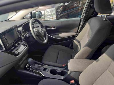 �J���[���c�[�����O�@�V�����Îԁ@ʲ��د�����ق�1.8L�ݼ��&Ӱ����CVT�ŔR��26.8km/L���T���è�ݽ(ڰ�ް��ڰ��ڰ�ް�ٰ��)��LEDͯ��ײā���Ĵ��݁��ި���ڲ���ި��ق���߼�݂́����ذ&�߯�����ā��پ��TV��DVD�CD���ޯ���ׁ�ETC���t���Ă��܂��
