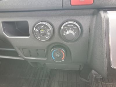 �n�C�G�[�X�u�@�V�����Îԁ@H29�N11����ϲŰ��ݼނŐV�^2.8L�ި�������޴ݼ�݂�6��AT�𓋍ڡ�l�C��6�l���5�ޱ���߂ő����́�������è�ݽ(ڰ�ް��ڰ�����ʲ�ްѓ�)�����݁���ڽ����ܰ����ނق���߼�݂́���ذ����پ��TV���Խײ�ޑ������ϯā��ޱ�޲�ް���t���Ă��܂�!