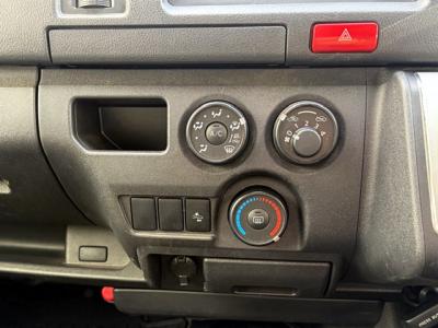 �n�C�G�[�X�u�@�V�����Îԁ@H29�N11����ϲŰ��ݼނŐV�^2.8L�ި�������޴ݼ�݂�6��AT�𓋍ڡ3�l���5�ޱ���߂ő����́�������è�ݽ(ڰ�ް��ڰ�����ʲ�ްѓ�)�����݁���ڽ����ܰ����ނق���߼�݂́���ײ�޼���׽���ޯ���ׁ�ETC���t���Ă��܂�!