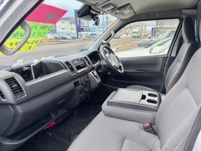 �n�C�G�[�X�u�@�V�����Îԁ@H29�N11����ϲŰ��ݼނŐV�^2.8L�ި�������޴ݼ�݂�6��AT�𓋍ڡ3�l���5�ޱ���߂ő����́�������è�ݽ(ڰ�ް��ڰ�����ʲ�ްѓ�)�����݁���ڽ����ܰ����ނق���߼�݂́���ײ�޼���׽���ޯ���ׁ�ETC���t���Ă��܂�!