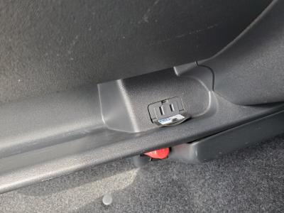 �n�C�G�[�X�@�V�����Îԁ@H29�N11����ϲ��݂ŐV�^2.8L�ި�������ނ�6��AT�𓋍ڡ��������è�ݽ(ڰ�ް��ڰ�)��W����������ʎd�l�ԂŁ�LEDͯ��ײā�ʰ�ڻް��ā����ފv�����݁�ү��߰����ذ&�߯�����ā���н��̂Ȃǂ��t���ق���߼�݂́���ذ����پ��TV���ޯ���ׁ��޼��ٲ�Ű�װ��ETC��OP�װ���߰�3.3���~���t���Ă��܂�!