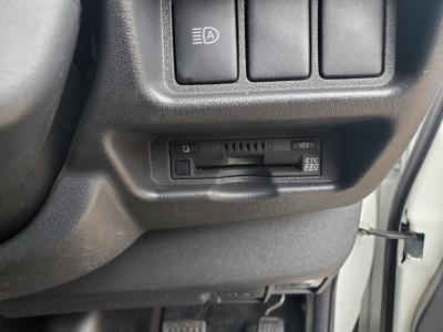 �n�C�G�[�X�@�V�����Îԁ@H29�N11����ϲ��݂ŐV�^2.8L�ި�������ނ�6��AT�𓋍ڡ��������è�ݽ(ڰ�ް��ڰ�)��W����������ʎd�l�ԂŁ�LEDͯ��ײā�ʰ�ڻް��ā����ފv�����݁�ү��߰����ذ&�߯�����ā���н��̂Ȃǂ��t���ق���߼�݂́���ذ����پ��TV���ޯ���ׁ��޼��ٲ�Ű�װ��ETC��OP�װ���߰�3.3���~���t���Ă��܂�!