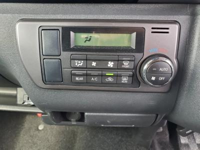 �n�C�G�[�X�@�V�����Îԁ@H29�N11����ϲ��݂ŐV�^2.8L�ި�������ނ�6��AT�𓋍ڡ��������è�ݽ(ڰ�ް��ڰ�)��W����������ʎd�l�ԂŁ�LEDͯ��ײā�ʰ�ڻް��ā����ފv�����݁�ү��߰����ذ&�߯�����ā���н��̂Ȃǂ��t���ق���߼�݂́���ذ����پ��TV���ޯ���ׁ��޼��ٲ�Ű�װ��ETC��OP�װ���߰�3.3���~���t���Ă��܂�!