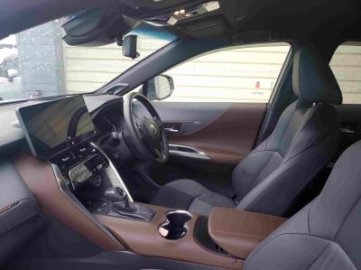 �n���A�[�n�C�u���b�h�@�V�����Îԁ@�㋉��ڰ�ނ�ʲ��د�ނŔR��WLTC22.3km/L������́�������è�ݽ(ڰ�ް�ٰ��)��ʰ�ڻް��ܰ��ā����ذ��LEDͯ��ײā��ر�ݽ�Ű���޼��ٲ�Ű�װ(���ں�t)��12.3�������پ��TV��JBL����ށ���ܰ�ޯ��ޱ��ETC��19�����Ђق���߼�݂́�ϯ�&�ޱ�޲�ް�Ȃǂ𑕔��