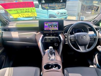 �n���A�[�n�C�u���b�h�@�V�����Îԁ@R2�N6���ɏo��4��ڡʲ��د�ނŔR��WLTC22.3km/L�R4�N10����ϲ��݂ŏ㋉��ڰ�ނ�Z�ɂ́�12.3�������پ��TV���̗p�����ق���������è�ݽ(ڰ�ް��ڰ��ڰ�ް�ٰ��)�����ذ&�߯�����ā�LEDͯ��ײ�&̫�ށ�18�����Ё�F��ܰ��ā��ر�ݽ�Ű���޼��ٲ�Ű�װ(���ں�t)����ܰ�ޯ��ޱ���ޯ���וt���