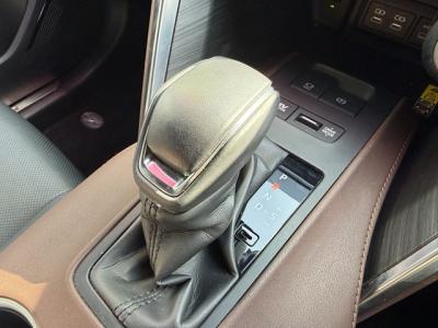 �n���A�[�n�C�u���b�h�@�V�����Îԁ@4WDʲ��د�ނŔR���WLTC21.6km/L��ŏ㋉��ڰ�ނŁ�������è�ݽ(ڰ�ް�ٰ��)�����ذ��LEDͯ��ײā��ر�ݽ�Ű���޼��ٲ�Ű�װ(���ں�t)��12.3�������پ��TV��JBL����ށ�ETC��19�����Ё����vF��ܰ���(��g������)�������˰������ܰ�ޯ��ޱ����߼�݂́������360����וt��!