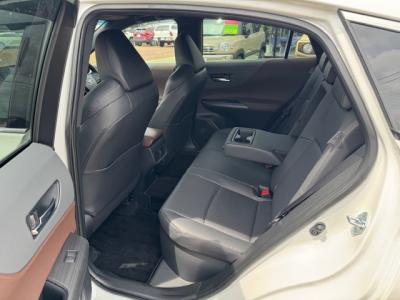 �n���A�[�n�C�u���b�h�@�V�����Îԁ@4WDʲ��د�ނŔR���WLTC21.6km/L��ŏ㋉��ڰ�ނŁ�������è�ݽ(ڰ�ް�ٰ��)�����ذ��LEDͯ��ײā��ر�ݽ�Ű���޼��ٲ�Ű�װ(���ں�t)��12.3�������پ��TV��JBL����ށ�ETC��19�����Ё����vF��ܰ���(��g������)�������˰������ܰ�ޯ��ޱ����߼�݂́������360����וt��!