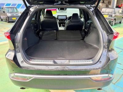 �n���A�[�n�C�u���b�h�@�V�����Îԁ@�㋉��ڰ�ނ�ʲ��د��Z�ŔR��WLTC21.6km/L������́�������è�ݽ(ڰ�ް�ٰ��)��ʰ�ڻް��ܰ��ā����ذ��LEDͯ��ײā��ر�ݽ�Ű���޼��ٲ�Ű�װ(���ں�t)��12.3�������پ��TV��JBL����ށ�ETC��19�����Ё���ײ��޽�߯������ق���߼�݂́�����Я��ޭ������Ȃǂ��t���Ă��܂�!