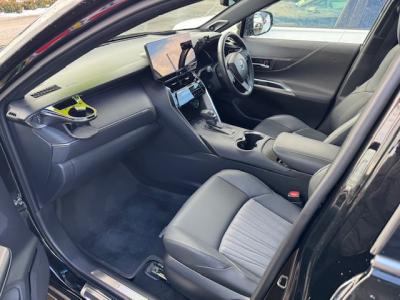 �n���A�[�n�C�u���b�h�@�V�����Îԁ@�㋉��ڰ�ނ�ʲ��د��Z�ŔR��WLTC21.6km/L������́�������è�ݽ(ڰ�ް�ٰ��)��ʰ�ڻް��ܰ��ā����ذ��LEDͯ��ײā��ر�ݽ�Ű���޼��ٲ�Ű�װ(���ں�t)��12.3�������پ��TV��JBL����ށ�ETC��19�����Ё���ײ��޽�߯������ق���߼�݂́�����n�d�l(ܲ�߰�ޱ���)�Ȃǂ��t���Ă��܂�!