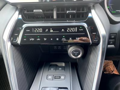 �n���A�[�n�C�u���b�h�@�V�����Îԁ@4WDʲ��د�ނŔR���WLTC21.6km/L��ŏ㋉��ڰ�ނŁ�������è�ݽ(ڰ�ް�ٰ��)�����ذ��LEDͯ��ײā��ر�ݽ�Ű���޼��ٲ�Ű�װ(���ں�t)��12.3�������پ��TV��JBL����ށ�ETC��19�����Ё����vF��ܰ���(��g������)�������˰������ܰ�ޯ��ޱ����߼�݂́�ϯ�&�ޱ�޲�ް��TV��ĕt��!