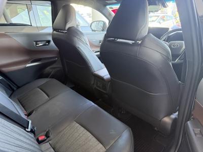 �n���A�[�n�C�u���b�h�@�V�����Îԁ@R2�N6���ɏo��4����ر��ʲ��د�ނŔR��WLTC22.3km/L���ٸ�ڰ�ނ�G�ɂ́�������è�ݽ(ڰ�ް��ڰ��ڰ�ް�ٰ��)�����ذ&�߯�����ā�LEDͯ��ײ�&̫�ށ�18�����Ё�F��ܰ��ā��ر�ݽ�Ű���޼��ٲ�Ű�װ(���ں�t)����ܰ�ޯ��ޱ��8�������پ��TV���ޯ���ׁ�ETC�Ȃǂ𑕔��