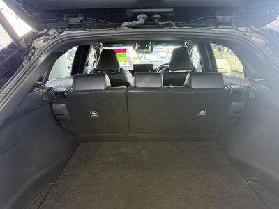 �n���A�[�n�C�u���b�h�@�V�����Îԁ@R2�N6���ɏo��4����ر��ʲ��د�ނŔR��WLTC22.3km/L���ٸ�ڰ�ނ�G�ɂ́�������è�ݽ(ڰ�ް��ڰ��ڰ�ް�ٰ��)�����ذ&�߯�����ā�LEDͯ��ײ�&̫�ށ�18�����Ё�F��ܰ��ā��ر�ݽ�Ű���޼��ٲ�Ű�װ(���ں�t)����ܰ�ޯ��ޱ��8�������پ��TV���ޯ���ׁ�ETC�Ȃǂ𑕔��