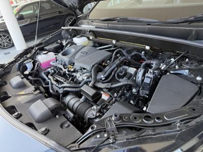 �n���A�[�n�C�u���b�h�@�V�����Îԁ@R2�N6���ɏo��4����ر��ʲ��د�ނŔR��WLTC22.3km/L���ٸ�ڰ�ނ�G�ɂ́�������è�ݽ(ڰ�ް��ڰ��ڰ�ް�ٰ��)�����ذ&�߯�����ā�LEDͯ��ײ�&̫�ށ�18�����Ё�F��ܰ��ā��ر�ݽ�Ű���޼��ٲ�Ű�װ(���ں�t)����ܰ�ޯ��ޱ��8�������پ��TV���ޯ���ׁ�ETC�Ȃǂ𑕔��