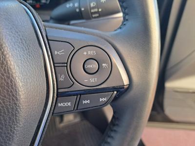 �n���A�[�n�C�u���b�h�@�V�����Îԁ@R2�N6���ɏo��4��ڡʲ��د�ނŔR��WLTC22.3km/L�R4�N10����ϲ��݂ŏ㋉��ڰ�ނ�Z�ɂ́�12.3�������پ��TV���̗p�����ق���������è�ݽ(ڰ�ް��ڰ��ڰ�ް�ٰ��)�����ذ&�߯�����ā�LEDͯ��ײ�&̫�ށ�18�����Ё�F��ܰ��ā��ر�ݽ�Ű���޼��ٲ�Ű�װ(���ں�t)����ܰ�ޯ��ޱ���ޯ���וt���