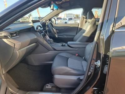�n���A�[�n�C�u���b�h�@�V�����Îԁ@R2�N6���ɏo��4��ڡʲ��د�ނŔR��WLTC22.3km/L�R4�N10����ϲ��݂ŏ㋉��ڰ�ނ�Z�ɂ́�12.3�������پ��TV���̗p�����ق���������è�ݽ(ڰ�ް��ڰ��ڰ�ް�ٰ��)�����ذ&�߯�����ā�LEDͯ��ײ�&̫�ށ�18�����Ё�F��ܰ��ā��ر�ݽ�Ű���޼��ٲ�Ű�װ(���ں�t)����ܰ�ޯ��ޱ���ޯ���וt���