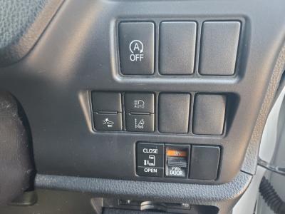 �m�A�@�V�����Îԁ@H29�N7����ϲŰ��ݼނŊO�ς�ύX������^�ɡ�����STOP��CVT�ŔR��16.0km/L�X�́�������è�ݽ(ڰ�ް��ڰ���)��������ܰ�ײ���ޱ��LEDͯ��ײā��ٰ�޺��۰ف���ڽ�ق���߼�݂́���ذ���1���TV���ޯ���ׁ�ETC���t���Ă��܂�!