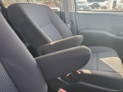 �m�A�@�V�����Îԁ@H29�N7����ϲŰ��ݼނŊO�ς�ύX������^�ɡ�����STOP��CVT�ŔR��16.0km/L�X�́�������è�ݽ(ڰ�ް��ڰ���)��������ܰ�ײ���ޱ��LEDͯ��ײā��ٰ�޺��۰ف���ڽ�ق���߼�݂́���ذ���1���TV���ޯ���ׁ�ETC���t���Ă��܂�!