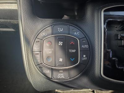 �m�A�@�V�����Îԁ@H29�N7����ϲŰ��ݼނŊO�ς�ύX������^�ɡ�����STOP��CVT�ŔR��16.0km/L�X�́�������è�ݽ(ڰ�ް��ڰ���)��������ܰ�ײ���ޱ��LEDͯ��ײā��ٰ�޺��۰ف���ڽ�ق���߼�݂́���ذ���1���TV���ޯ���ׁ�ETC���t���Ă��܂�!