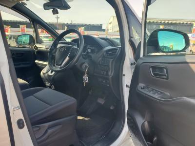 �m�A�@�V�����Îԁ@H29�N7����ϲŰ��ݼނŊO�ς�ύX������^�ɡ�����STOP��CVT�ŔR��16.0km/L�X�́�������è�ݽ(ڰ�ް��ڰ���)��������ܰ�ײ���ޱ��LEDͯ��ײā��ٰ�޺��۰ف���ڽ�ق���߼�݂́���ذ���1���TV���ޯ���ׁ�ETC���t���Ă��܂�!