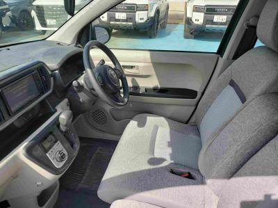 �p�b�\�@�V�����Îԁ@R5�N�Ŕ̔��I�������ŏI�^������STOP��CVT�ŔR��WLTC21.0km/L������́��ϰı���Ver.3(���s�ґΉ�ڰ�ް��ڰ����Ű�ݻ�����Hi�ް�)�����ذ&�߯��������LED���ͯ��ײā�VSC������h�~�ق���߼�݂́���ذ����پ��TV������������ިP(360����ץ����ٽ���)���t���Ă��܂�!