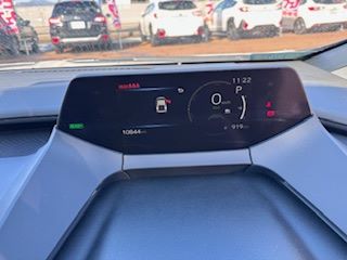 �v���E�X�@�V�����Îԁ@R5�N��5��ڂ���������ݼޡ������d�S�Ž��د�����޻޲ݡ1.8L�ݼ�݂�Ӱ���ŔR��͍X�ɗǂ��Ȃ�WLTC32.6km/L������́�������è�ݽ(ڰ�ް��ڰ�&�ٰ��C)��LEDͯ��ײā����AC�����ذ&�߯�����Ăق���߼�݂́�8�������پ��TV&�ޯ����&ETC22���~�����ں���۱ϯĕt��!