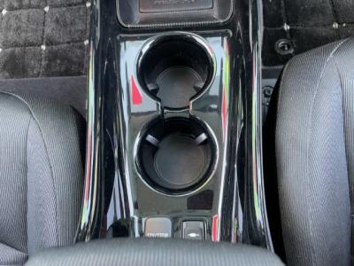 �v���E�X�@�V�����Îԁ@2�����׸޲�HV��EV���s����68.2km�EV�ō����x��135km/h�Ɋg�塔R���37.2km/L��O�ς�PHV��p������&ð��޻޲ݡ�����́�T���è�ݽ(ڰ�ް��ڰ��ڰ�ް�ٰ��)��11.6�����ذ����پ��TV&�ޯ���ׁ����Ĳ�ETC��LEDͯ��ײā��ñ�ݸ�&F���˰�����ϰķ�����ײ�޼���׽��������ЂȂǂ𑕔��