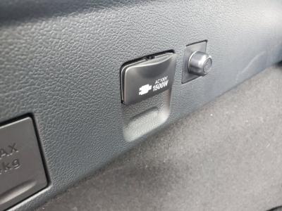 �v���E�X�@�V�����Îԁ@2�����׸޲�HV��EV���s����68.2km�EV�ō����x��135km/h�Ɋg�塔R���37.2km/L��O�ς�PHV��p������&ð��޻޲ݡ�����́�T���è�ݽ(ڰ�ް��ڰ��ڰ�ް�ٰ��)��LEDͯ��ײā��ñ�ݸ�&F���˰�����ϰķ�����ײ�޼���׽��15�����Ђق���߼�݂́���ذ���1���TV&�ޯ���ׁ�ETC�Ȃǂ𑕔�����s���Ȃ�13000km!