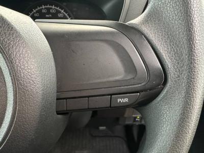 ���[�~�[�@�V�����Îԁ@R2�N9����ϲ��݂��Č���^�ɡ��������߰&���قȂǂ��ƭ��١1L�ݼ�݂ɱ����STOP��CVT�ŔR���16.8km/L������́��ϰı���(���s�ґΉ�ڰ�ް��ڰ����Ű�ݻ�)����ܰ�ײ���ޱ�����ذ&�߯��������ق���߼�݂́���ذ��ށ��ޯ���ׁ�ETC�Ȃǂ��t���Ă��܂�!