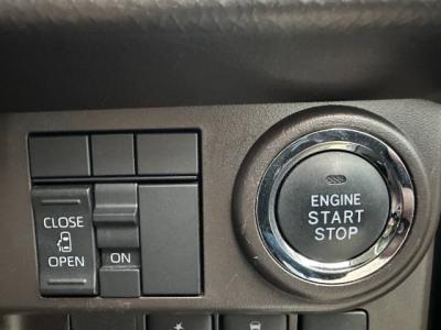 ���[�~�[�@�V�����Îԁ@R2�N9����ϲ��݂��Č���^�ɡ��������߰&���قȂǂ��ƭ��١1L�ݼ�݂ɱ����STOP��CVT�ŔR���16.8km/L������́��ϰı���(���s�ґΉ�ڰ�ް��ڰ����Ű�ݻ�)����ܰ�ײ���ޱ�����ذ&�߯��������ق���߼�݂́���ذ��ށ��ޯ���ׁ�ETC�Ȃǂ��t���Ă��܂�!