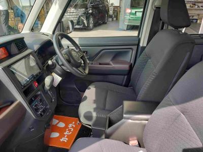 ���[�~�[�@�V�����Îԁ@1L�ݼ�݂ɱ����STOP��CVT�ŔR���4WD�ł�22.0km/L��������e�́��ϰı��ćU(��וtڰ�ް��ڰ���O��딭�i�h�~)����ܰ�ײ���ޱ�����ذ&�߯�����ā��d���i�[�ޱ�װ�ق���߼�݂́�9�������پ��TV�������ިP(�ޯ���ץ����ٽ���)��ETC�����ں�t���