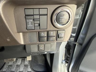 ���[�~�[�@�V�����Îԁ@R2�N9����ϲ��݂��Č���^�ɡ��������߰&���قȂǂ��ƭ��١1L�ݼ�݂ɱ����STOP��CVT�ŔR���16.8km/L������́��ϰı���(���s�ґΉ�ڰ�ް��ڰ����Ű�ݻ�)����ܰ�ײ���ޱ�����ذ&�߯��������ق���߼�݂́���ذ���1���TV�������ިP(�ޯ���ץ����ٽ���)�Ȃǂ��t���Ă��܂�!