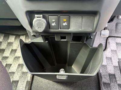 ���[�~�[�@�V�����Îԁ@�����STOP��CVT�ŔR���WLTC18.4km/L�R6�N12����ϲŰ��ݼނ��ā�9����ި���ڲ���ި��پ��TV&�ޯ���ׂ�W�����������ق����ϰı���(ڰ�ް��ڰ���O��딭�i�h�~���Ű�ݻ�)��������ܰ�ײ���ޱ��LEDͯ��ײā����ذ&�߯������������AC�ق���߼�݂́���̫��PKG(F���˰�������ޯ�ð���)������n(ܲ�߰�ޱ���)���t���Ă��܂��B
