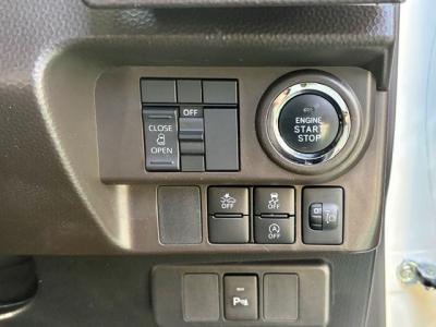 ���[�~�[�@�V�����Îԁ@R2�N9����ϲ��݂��Č���^�ɡ��������߰&���قȂǂ��ƭ��١1L�ݼ�݂ɱ����STOP��CVT�ŔR���WLTC18.4km/L������́��ϰı���(���s�ґΉ�ڰ�ް��ڰ����Ű�ݻ�)����ܰ�ײ���ޱ�����ذ&�߯��������ق���߼�݂́���ذ��ށ������ިP(�ޯ���ץ����ٽ���)�Ȃǂ��t���Ă��܂�!