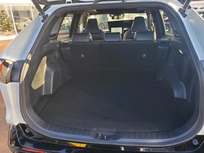 �q�`�u�S�@�V�����Îԁ@R4�N10����ϲ��݂�Z��ڰ��(563.3���~)�����ɡPHV��p��F����߰��LED�޲ײĂō��ʉ����ꂽ����̪����ő�306�n�͂�EV������95km��R��WLTC22.2km/L���10.5�������پ��TV��360����ׁ�ڻް��ܰ���(��g����t)���޼����װ��19��Ё�˰���t�v�݁���ܰ�ޯ��ޱ��T���èS(ڰ�ް�ٰ��)��LEDͯ��ײā�ETC����߼�݂́���ٰ̕t!