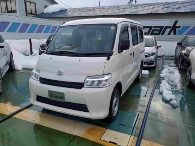 �^�E���G�[�X�o���@�V�����Îԁ@�޲�Ƌ����J���R2�N10����ϲŰ��ݼނŐV�^1.5L�ݼ�݂𓋍ڂ��R������㡏㋉��ڰ��GL�ɂ́��ϰı���(ڰ�ް��ڰ�)��LEDͯ��ײā���ڽ��F��ܰ����ށ���˰�����װ������߰����ײ�޼���׽���d���ޱ�װ�ق���߼�݂́�ETC��ϯ�&�ޱ�޲�ް�t���