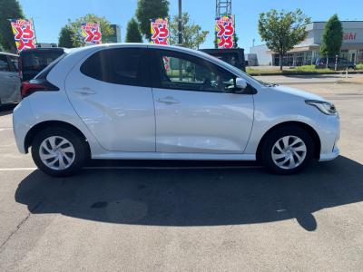 X@VÎԁ@1.5L3Cݼ&CVTڤRWLTC19.6km/L[Gɂ́èݽ(ڰްڰڰްٰC)ذ&߯āACS-VSCh~8ިڲUSBިޯׂق߼݂́8ށLEDͯײāETC۱ϯĂȂǂtĂ܂!