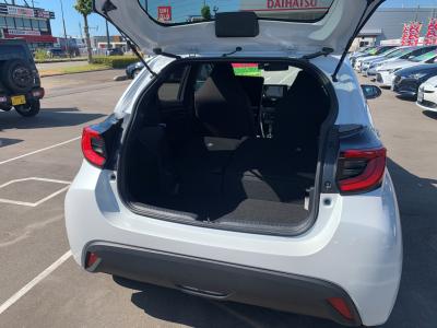 X@VÎԁ@1.5L3Cݼ&CVTڤRWLTC19.6km/L[Gɂ́èݽ(ڰްڰڰްٰC)ذ&߯āACS-VSCh~8ިڲUSBިޯׂق߼݂́8ށLEDͯײāETC۱ϯĂȂǂtĂ܂!