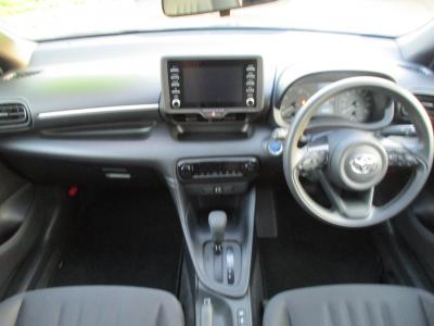 �����X�@�V�����Îԁ@ʲ��د�����ق�1.5L�ݼ�݂�Ӱ����CVT�𓋍ڤ�R���WLTC30.2km/L������́�������è�ݽ(ڰ�ް��ڰ��ڰ�ް�ٰ��C)�����ذ&�߯�����ā����AC��S-VSC������h�~���ި���ڲUSB���ި��ق���߼�݂́���ذ��ށ��ޯ���ׁ����Ĳ�ETC�t��!