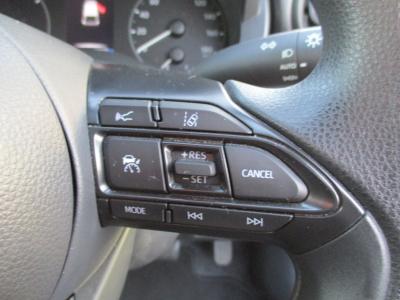 �����X�@�V�����Îԁ@ʲ��د�����ق�1.5L�ݼ�݂�Ӱ����CVT�𓋍ڤ�R���WLTC30.2km/L������́�������è�ݽ(ڰ�ް��ڰ��ڰ�ް�ٰ��C)�����ذ&�߯�����ā����AC��S-VSC������h�~���ި���ڲUSB���ި��ق���߼�݂́���ذ��ށ��ޯ���ׁ����Ĳ�ETC�t��!