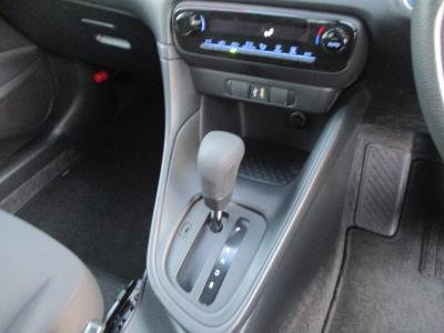 �����X�@�V�����Îԁ@ʲ��د�����ق�1.5L�ݼ�݂�Ӱ����CVT�𓋍ڤ�R���WLTC30.2km/L������́�������è�ݽ(ڰ�ް��ڰ��ڰ�ް�ٰ��C)�����ذ&�߯�����ā����AC��S-VSC������h�~���ި���ڲUSB���ި��ق���߼�݂́���ذ��ށ��ޯ���ׁ����Ĳ�ETC�t��!