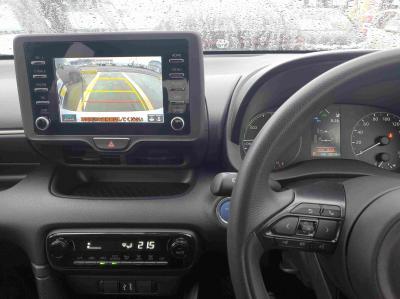 �����X�@�V�����Îԁ@ʲ��د�����ق�1.5L�ݼ�݂�Ӱ����CVT�𓋍ڤ�R���WLTC30.2km/L������́�������è�ݽ(ڰ�ް��ڰ��ڰ�ް�ٰ��C)�����ذ&�߯�����ā����AC��S-VSC������h�~���ި���ڲUSB���ި��ق���߼�݂́���ذ��ށ��ޯ���ׁ����Ĳ�ETC�t��!