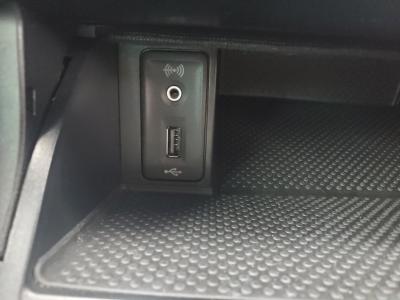 �S���t�@�V�����Îԁ@R3�N4���܂Ŕ̔�����Ă���7��ں��̡1.2L���޴ݼ�݂�7��AT�𓋍ڡ���ʎd�l�ԂŁ��޼���Ұ���׽����8�������پ��TV&�ޯ���ׁ�LEDͯ��ײā�17�����ЂȂǂ��t���ق������ذ&�߯�����ā�ڰ�ް��ڰ���ڰ�ް�ٰ��C�Ȃǂ𑕔��