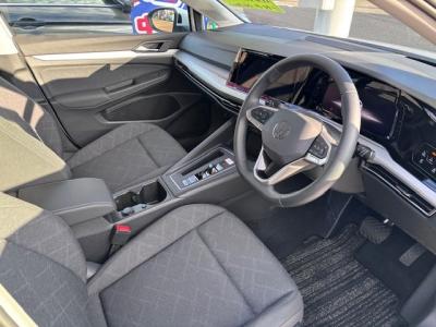 �S���t�@�V�����Îԁ@R3�N6����8�N�Ԃ��������ݼނ�8��ڂɡ2L�ި�������޴ݼ�݂�7��AT�ŔR��WLTC20.1km/L!���ʎd�l��(�V��414.6���~)�Ł�10�������پ��TV���ޯ���ׁ�17�����Ё�ڰ�ް��ڰ���ڰ�ް�ٰ��C��LEDͯ��ײā����ļ��˰���������˰�������ذ&�߯�����ā�ETC�Ȃǂ��t���Ă��܂��