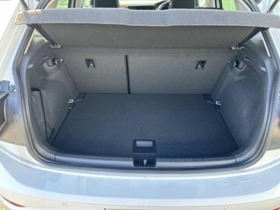 �|���@�V�����Îԁ@R4�N6����ϲ��݂őO���޻޲݂�ύX�����s���قɡ�����STOP�t1.0���޴ݼ�݂�����ټ�ĕt7��DSG���ςŔR���WLTC17.1km/L�B�����́�LEDͯ��ײā�ڰ�ް��ڰ���15�����Ё��ޯ���ׁ����AC��ETC�ق���߼�݂́�9.2�����ށ����ذ&�߯�����ĂȂǂ��t���Ă��܂�!